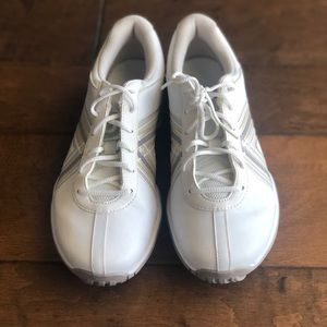 Nike woman’s golfing shoes
